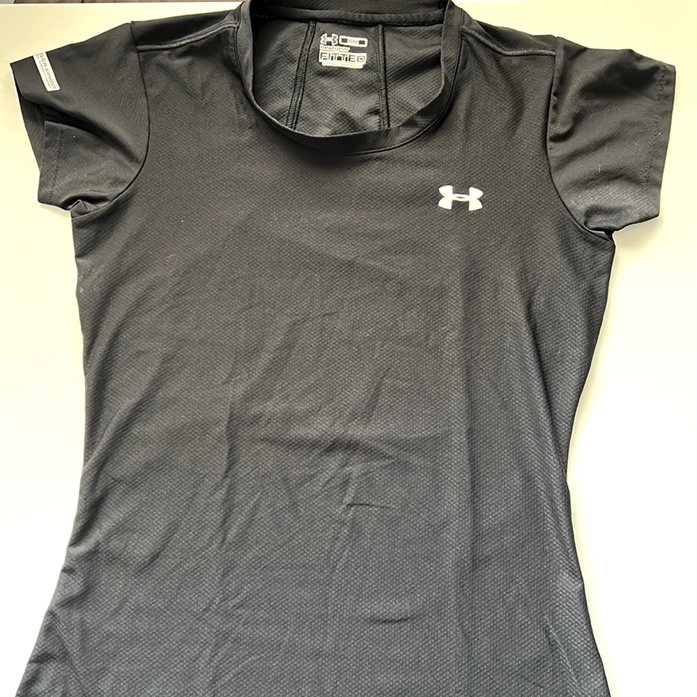 Black Under Armour Fitted Heat Gear Top, Size Small